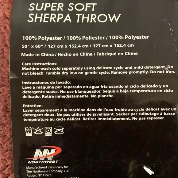 Texas A&M Aggies Blanket NCAA Sherpa Throw New - Picture 5 of 10